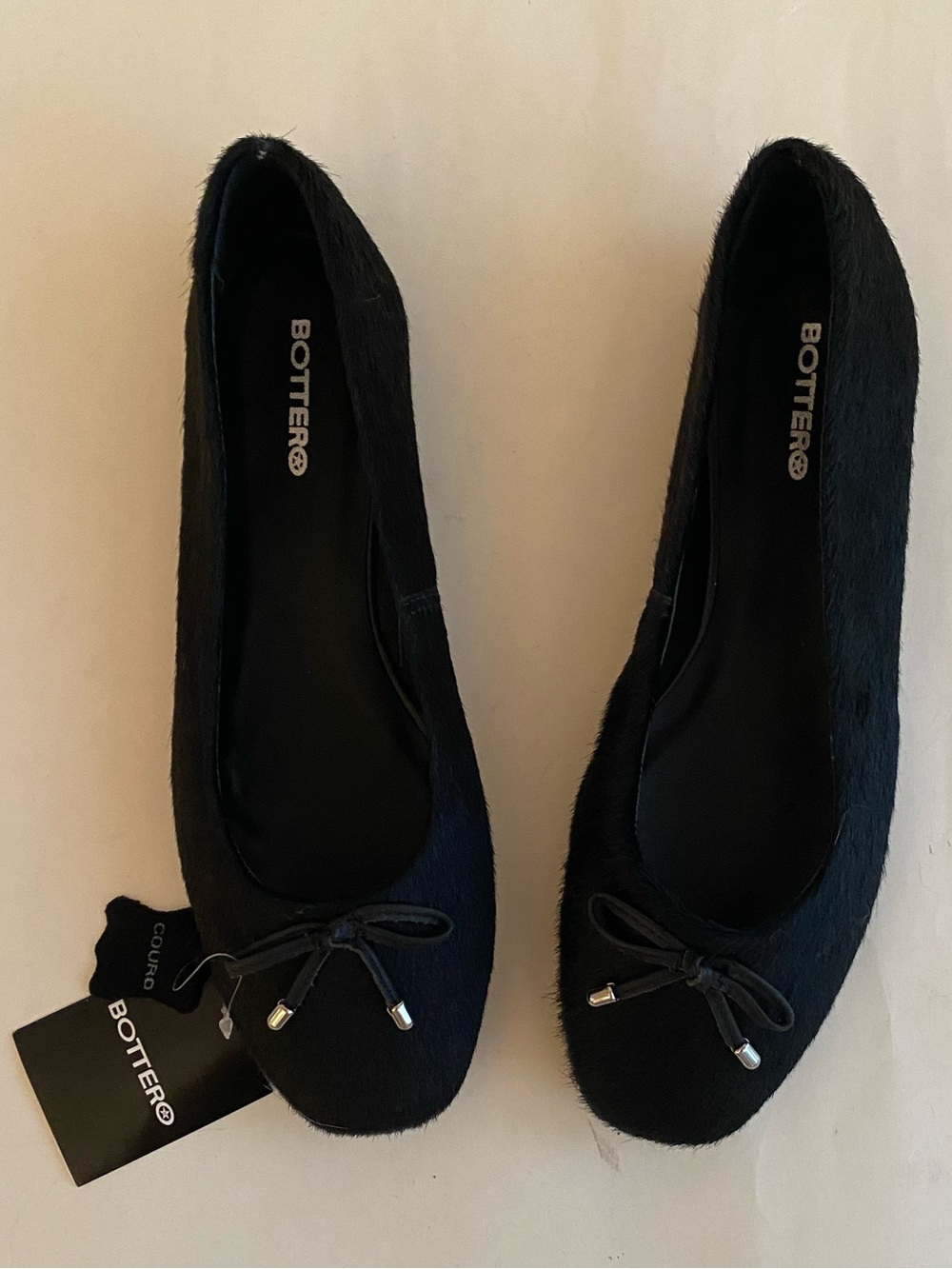 Black Fur Ballet Flats with Bow Accent